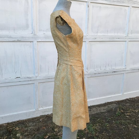 Francis Gale Gold Metallic Brocade Dress Asymmetric Waist Detail Vintage 1960s - Picture 4 of 9